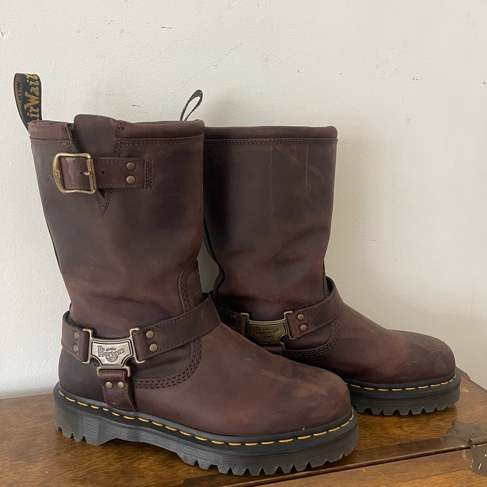 Dr. Martens Anistone Hi Boots Dark Brown 9